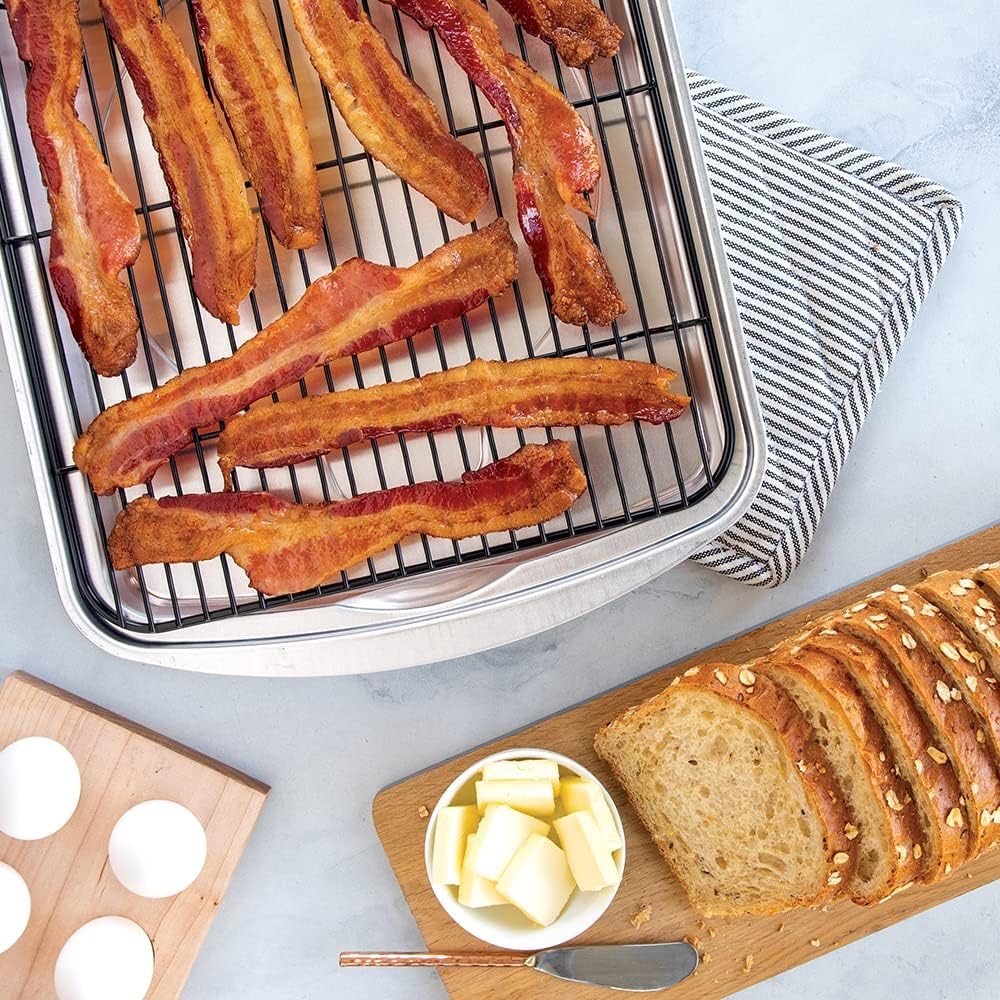 Nordic Ware Oven Crisp Baking Tray, 17.1 x 12.4 x 1.4 inches, Natural V4437
