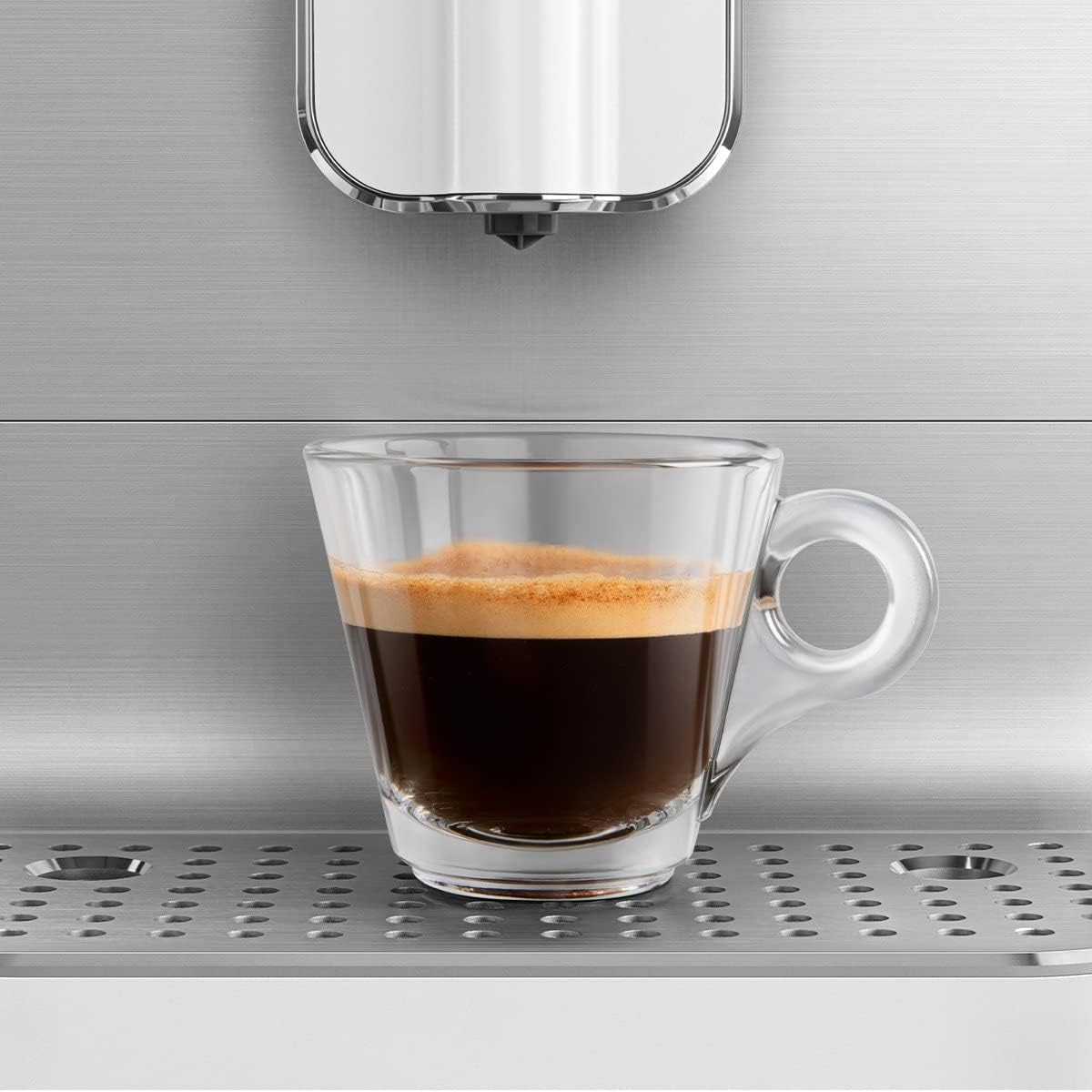 Smeg Fully Automatic Coffee Machine White C8586