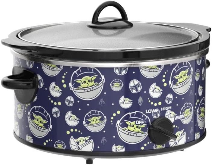 Uncanny Brands Star Wars The Mandalorian 5 Quart Slow Cooker O76052
