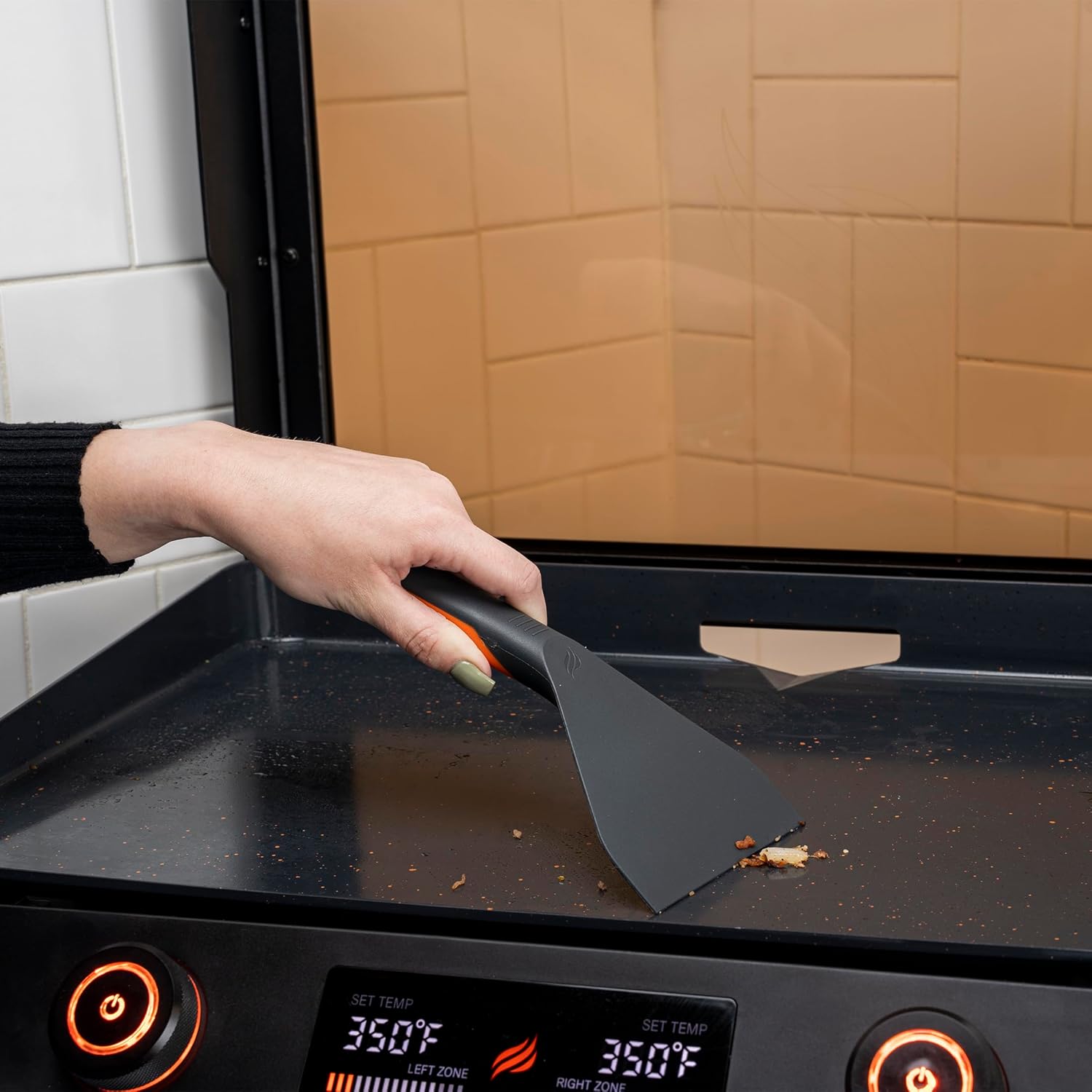 Blackstone 22 Inch Electric Griddle Nonstick with Lid, E-Series Tabletop P53922