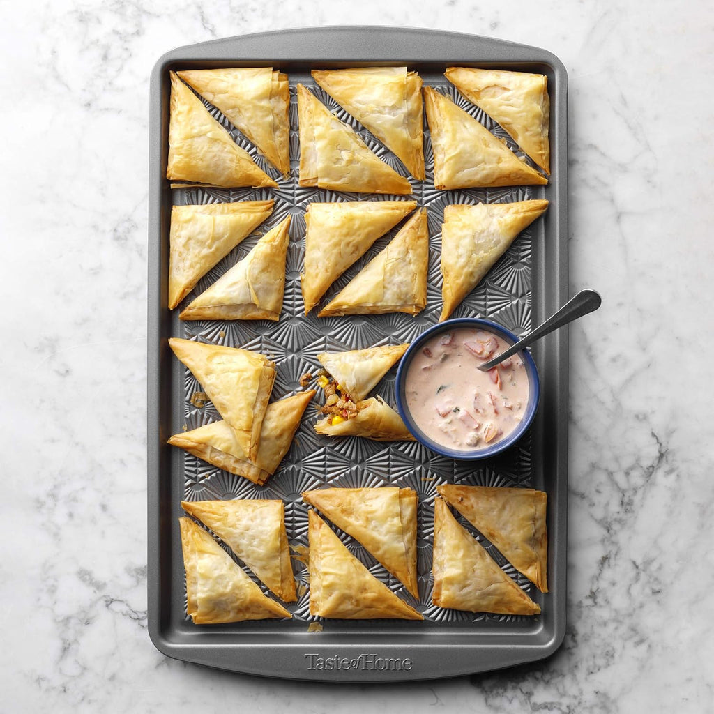 Taste of Home® 17 x 11 inch Non-Stick Baking Sheet C16158
