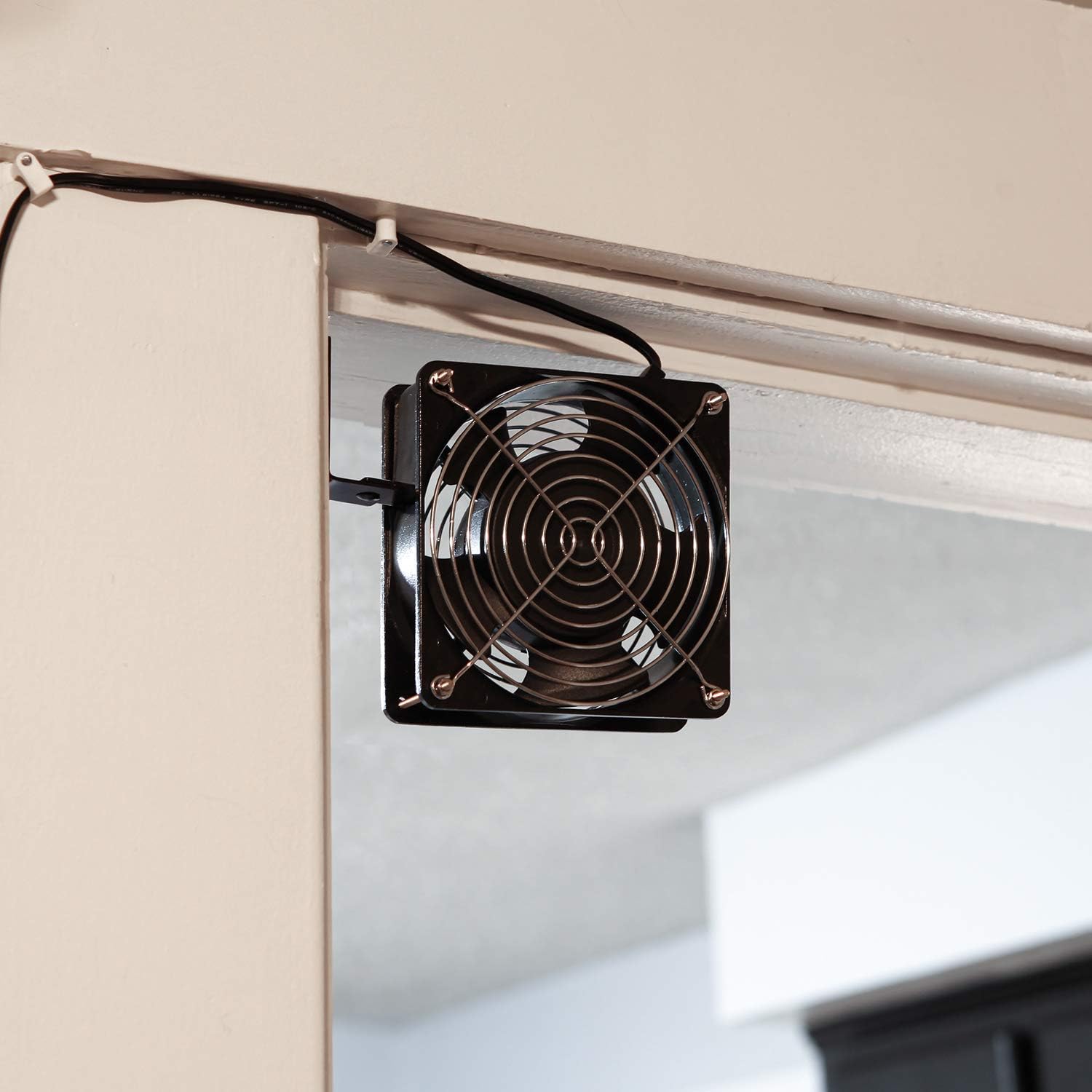 Achla Designs Room-to-Room Minuteman Doorway Fan J5277