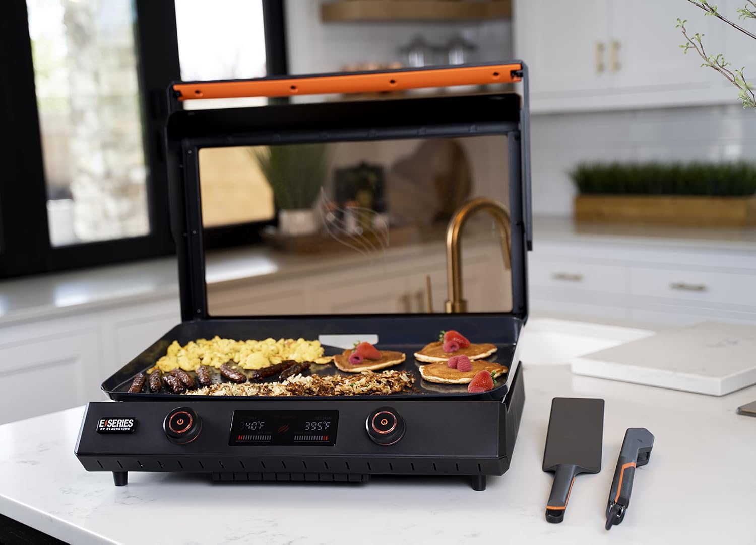 Blackstone 22 Inch Electric Griddle Nonstick with Lid, E-Series Tabletop P53922