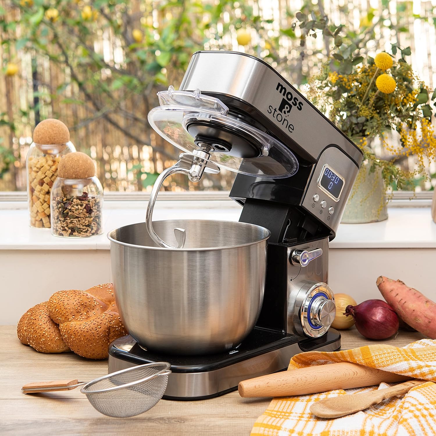 Moss & Stone Stand Mixer with LCD Display, 6 Speed, 5.5 Quart Stainless Steel Bowl Y6259