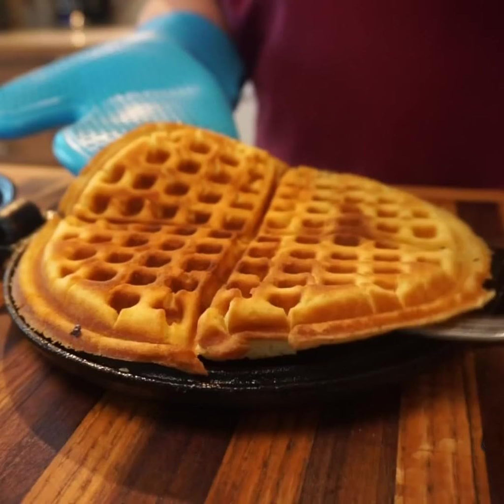 Lehman's Cast Iron Waffle Maker, Two Piece Hinged, 7" Round, Stovetop or Grill E43834