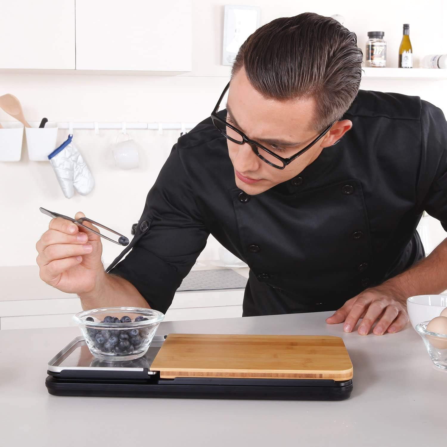 NUTRI FIT Food Scale - 3 in 1 Digital Kitchen Scale with Removable Cutting Board & Tray, LCD Display, 11lb 5kg B265