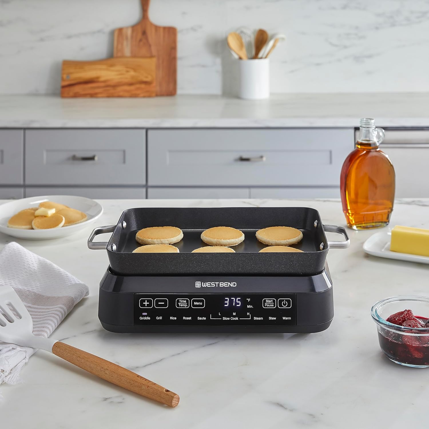 West Bend Versatility Plus Slow Cooker, 6-Quart, Non-Stick, Black S7173