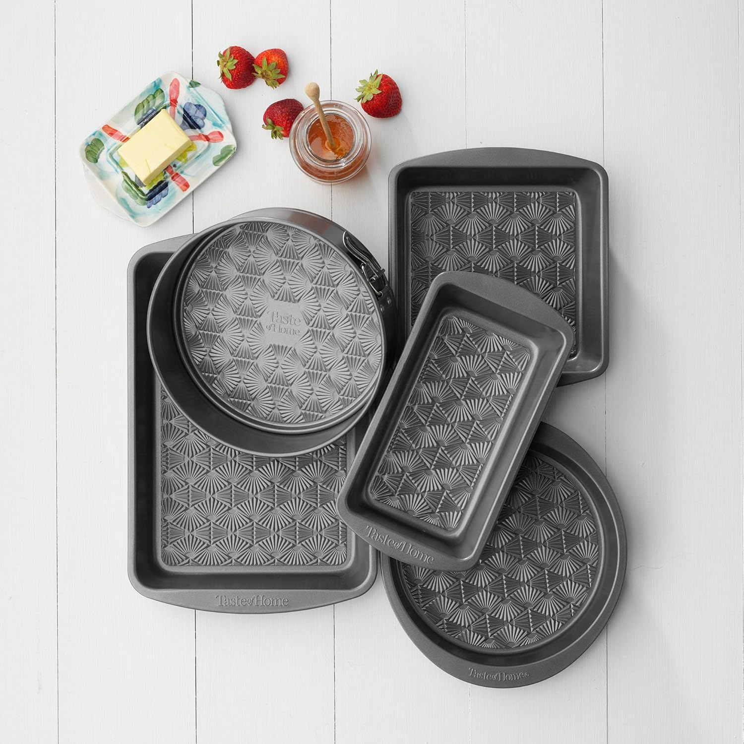 Taste of Home® 5-Piece Non-Stick Metal Bakeware Set K8436
