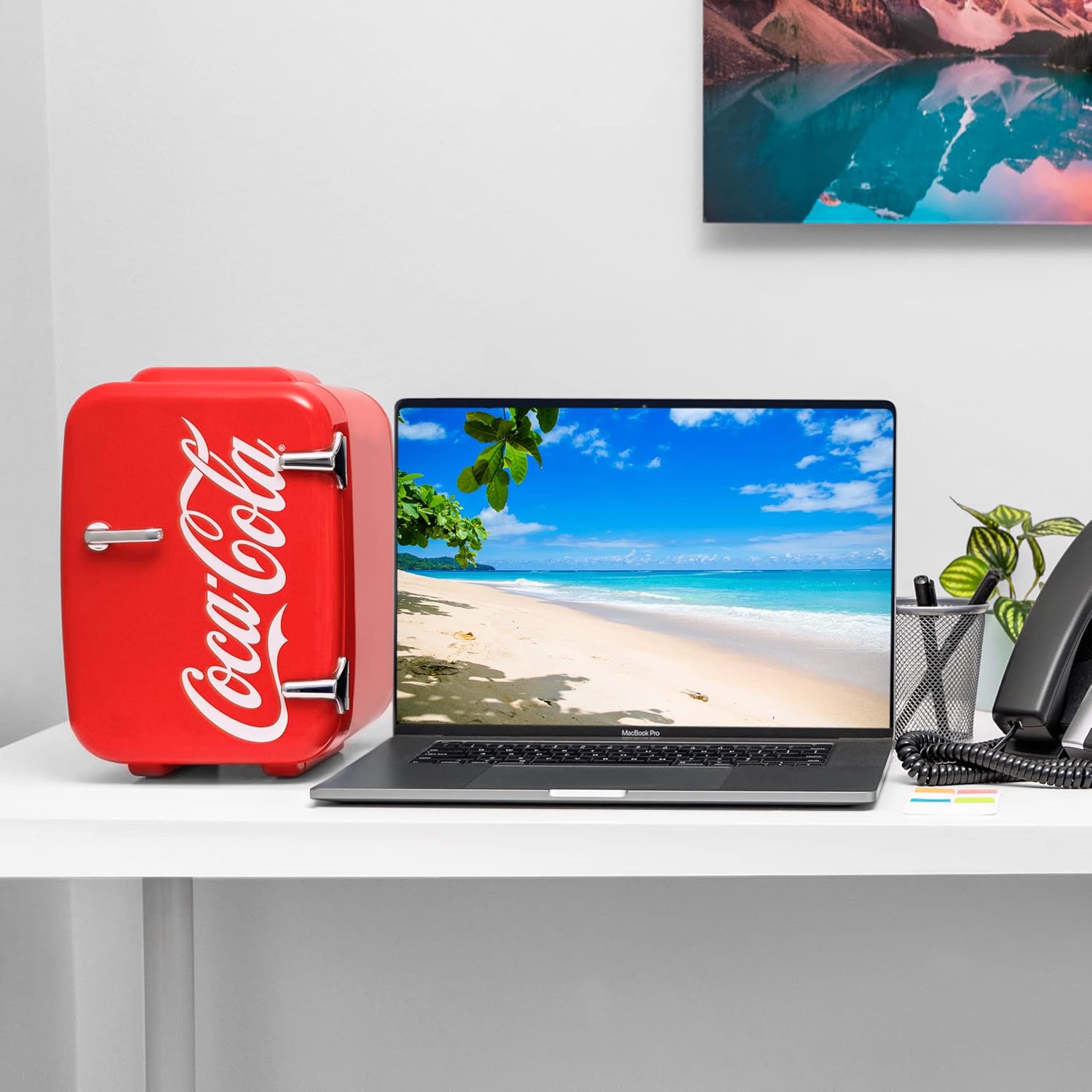 Cooluli Retro Coca-Cola Mini Fridge 4L Portable Cooler & Warmer U311